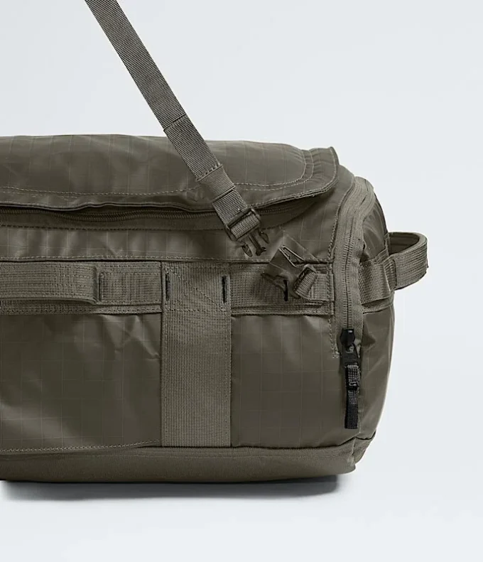 Base Camp Voyager Duffel—32L Base Camp Voyager Duffel—32L