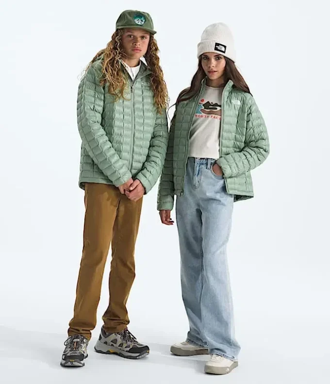 Boys’ & Girls’ THERMOBALL™ Hooded Jacket Boys’ & Girls’ THERMOBALL™ Hooded Jacket