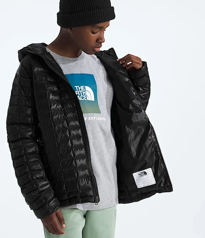 Boys’ & Girls’ THERMOBALL™ Hooded Jacket Boys’ & Girls’ THERMOBALL™ Hooded Jacket