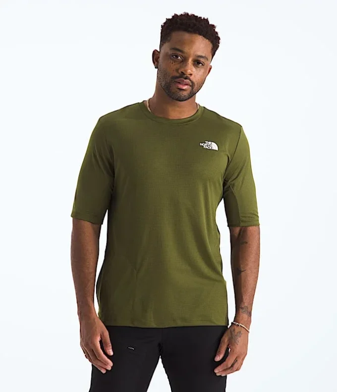 Men’s LIGHTRANGE™ Packable Short-Sleeve Tee Men’s LIGHTRANGE™ Packable Short-Sleeve Tee