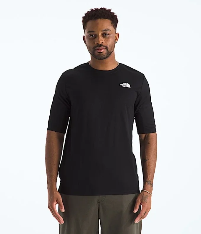 Men’s LIGHTRANGE™ Packable Short-Sleeve Tee Men’s LIGHTRANGE™ Packable Short-Sleeve Tee