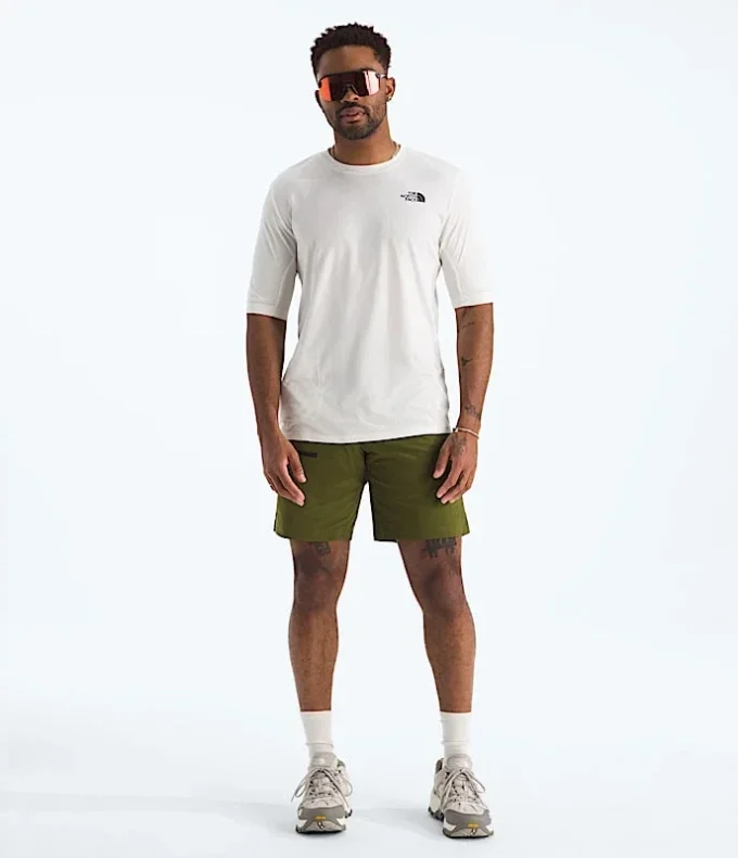 Men’s LIGHTRANGE™ Packable Short-Sleeve Tee Men’s LIGHTRANGE™ Packable Short-Sleeve Tee