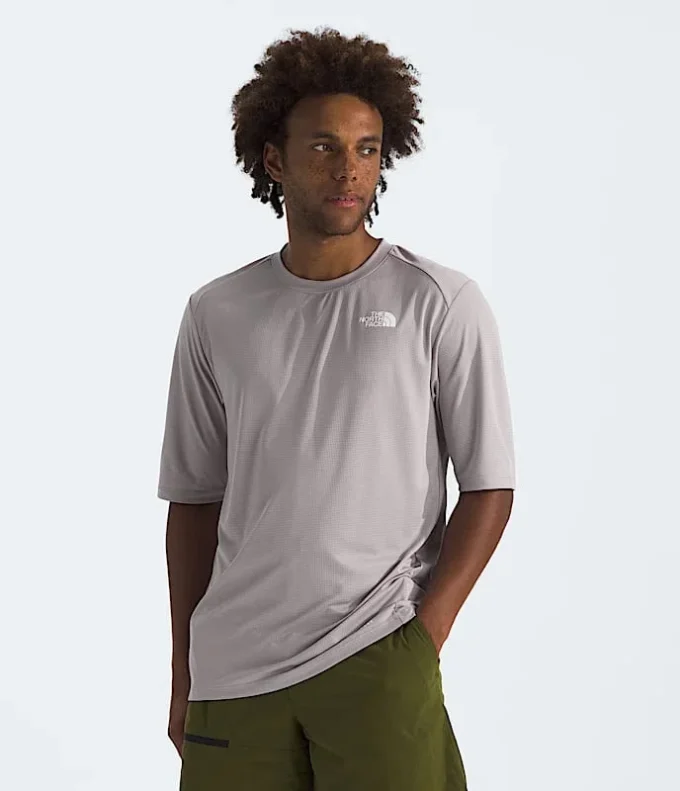 Men’s LIGHTRANGE™ Shadow Short-Sleeve Men’s LIGHTRANGE™ Shadow Short-Sleeve