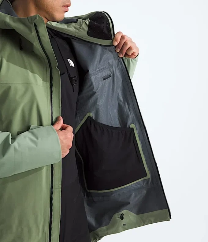 Men’s Summit Series Eastwall GORE-TEX® Jacket Men’s Summit Series Eastwall GORE-TEX® Jacket