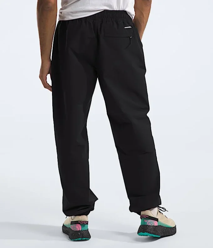 Men’s TNF™ Easy Wind Pants Men’s TNF™ Easy Wind Pants