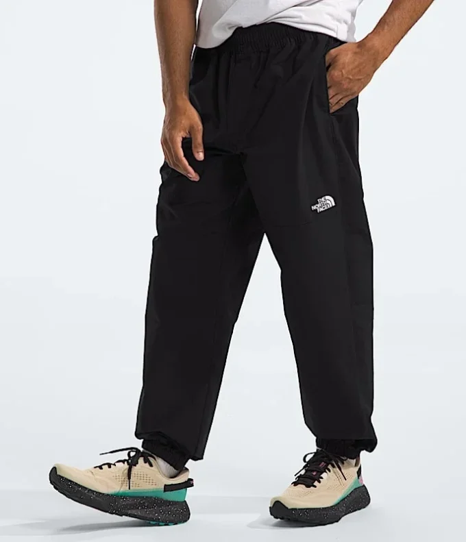 Men’s TNF™ Easy Wind Pants Men’s TNF™ Easy Wind Pants