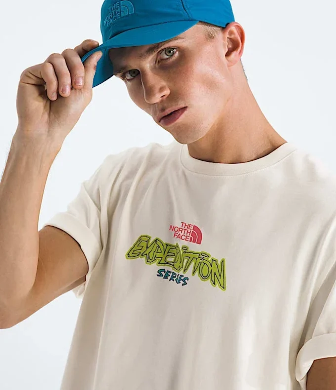 Men’s TNF™ Essential Expedition Series Short-Sleeve Tee—Graphic Men’s TNF™ Essential Expedition Series Short-Sleeve Tee—Graphic