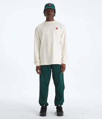 Men’s TNF™ Red Box Long-Sleeve Tee