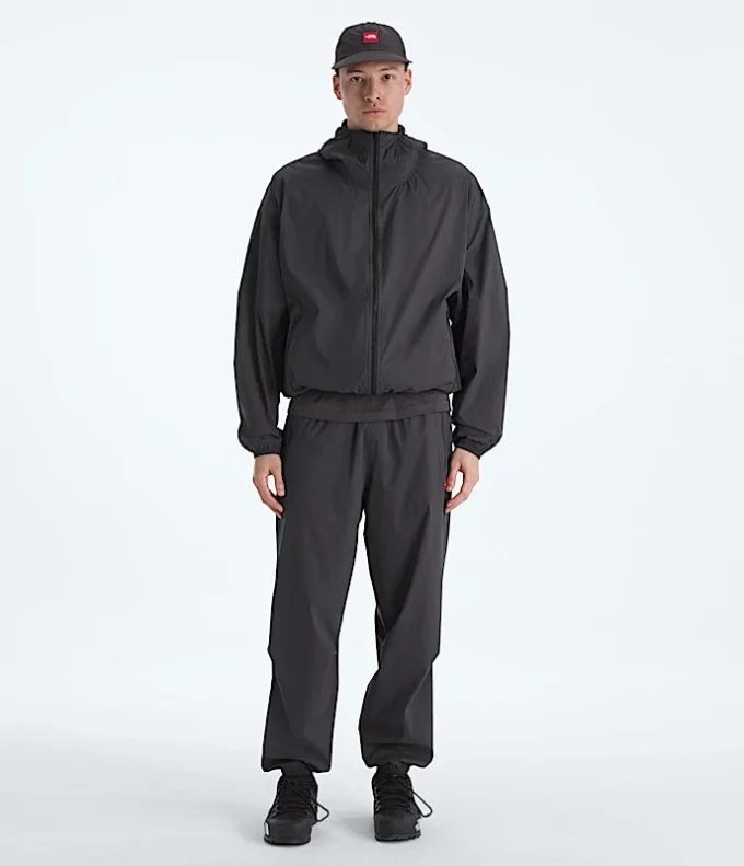 Men’s TNF™ Red Box Packable Hooded Wind Jacket Men’s TNF™ Red Box Packable Hooded Wind Jacket