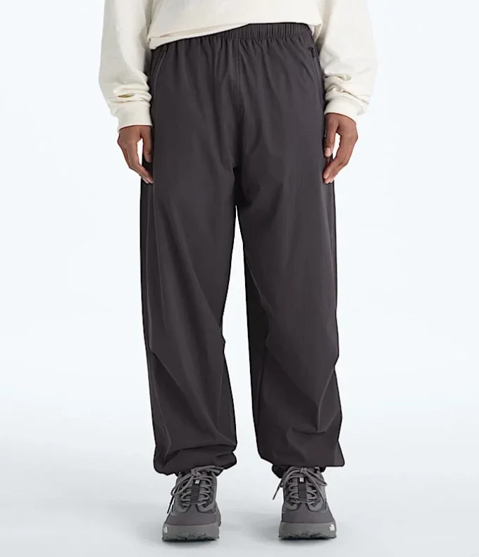 Men’s TNF™ Red Box Packable Wind Pants Men’s TNF™ Red Box Packable Wind Pants
