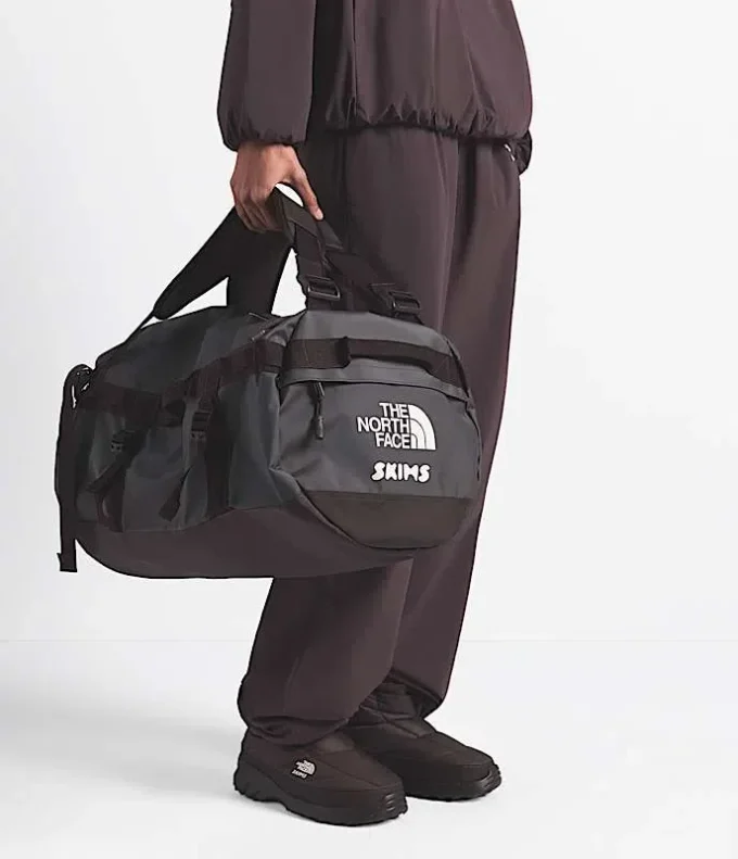 The North Face X SKIMS Base Camp Duffel – Small The North Face X SKIMS Base Camp Duffel – Small