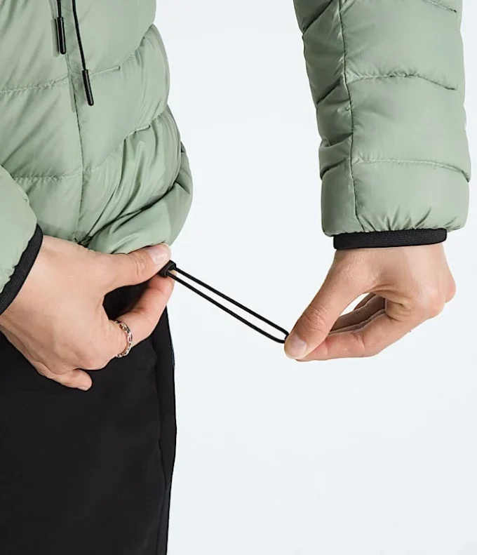 Women’s Classic Down Hooded Jacket Women’s Classic Down Hooded Jacket