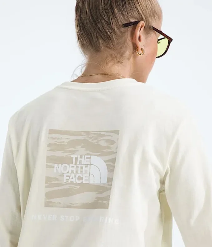 Women’s Evolution Box NSE Fill Light Long-Sleeve Tee—Graphic Women’s Evolution Box NSE Fill Light Long-Sleeve Tee—Graphic