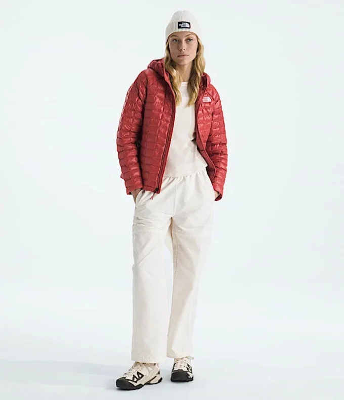 Women’s THERMOBALL™ Hooded Jacket Women’s THERMOBALL™ Hooded Jacket