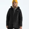 Women’s THERMOBALL™ Hooded Parka Women’s THERMOBALL™ Hooded Parka