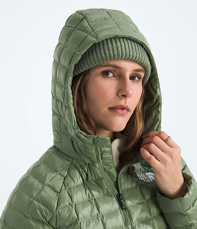 Women’s THERMOBALL™ Hooded Parka Women’s THERMOBALL™ Hooded Parka